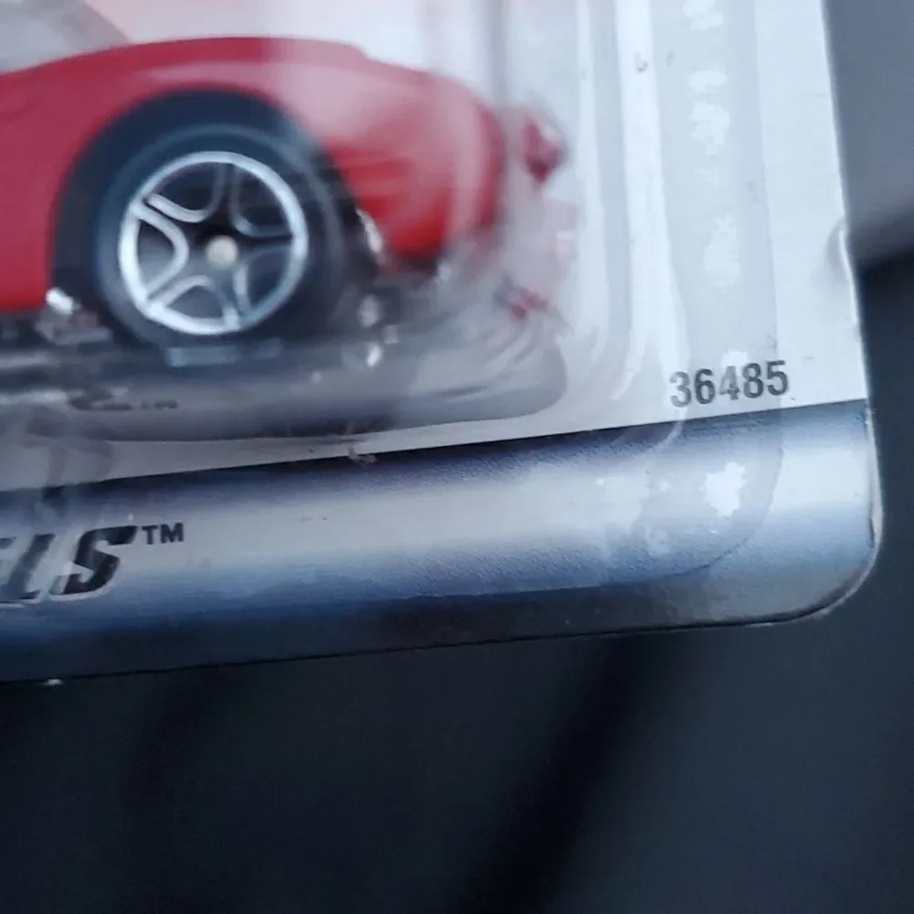 Matchbox 1957 Corvette Hardtop Car 36485  NIP